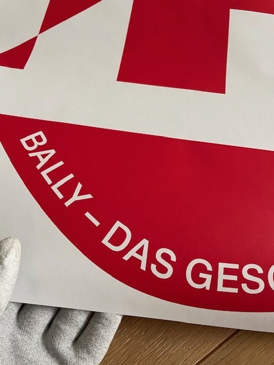 Image 1 of Raffinerie Ag Bally, Rood, Museum Für Gestaltung Zürich 2019