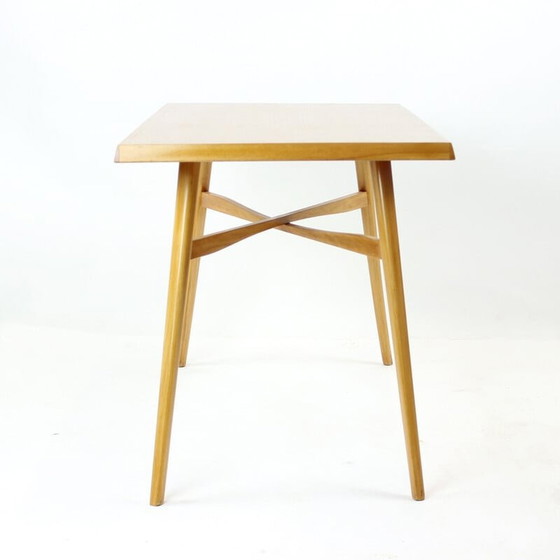 Image 1 of Mid century salontafel in eikenhout, Tsjecho-Slowakije 1960