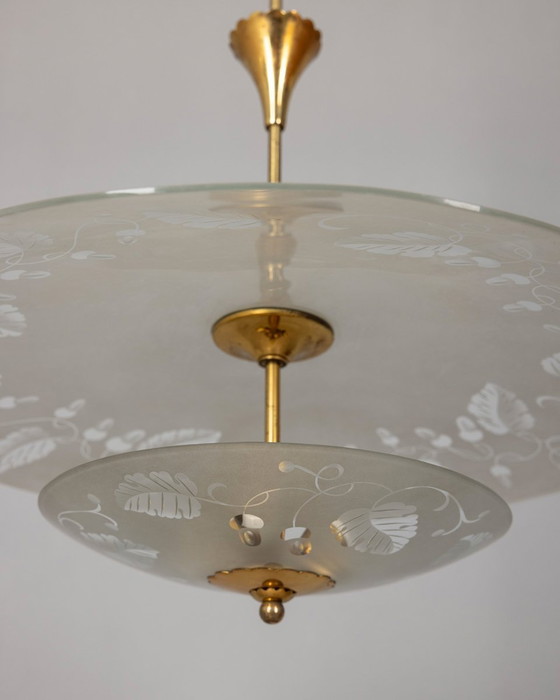 Image 1 of Vintage kroonluchter 1940S in gedecoreerd kristal en messing Italiaans ontwerp