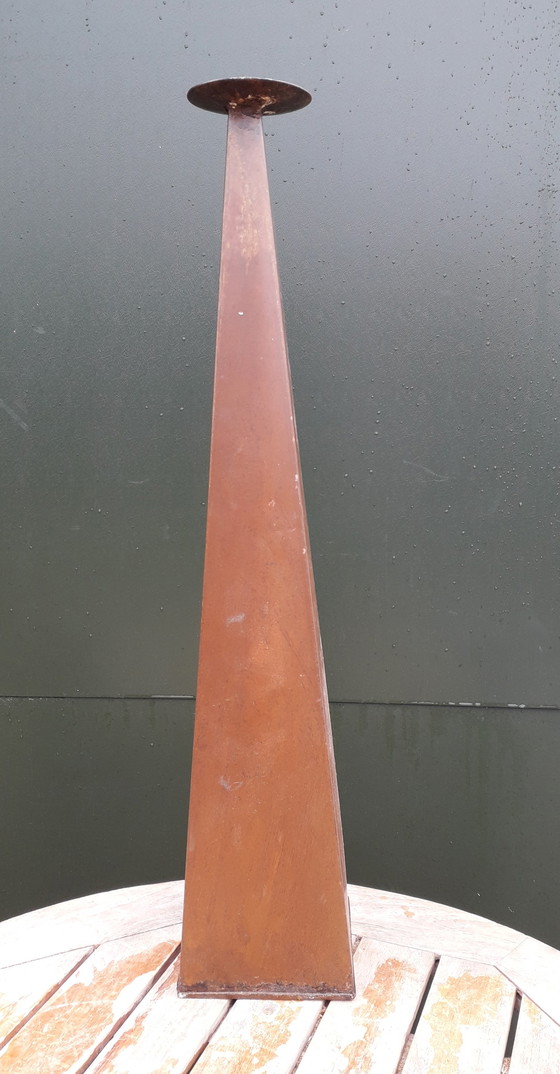 Image 1 of Plaatmetalen kandelaar 77 cm hoog