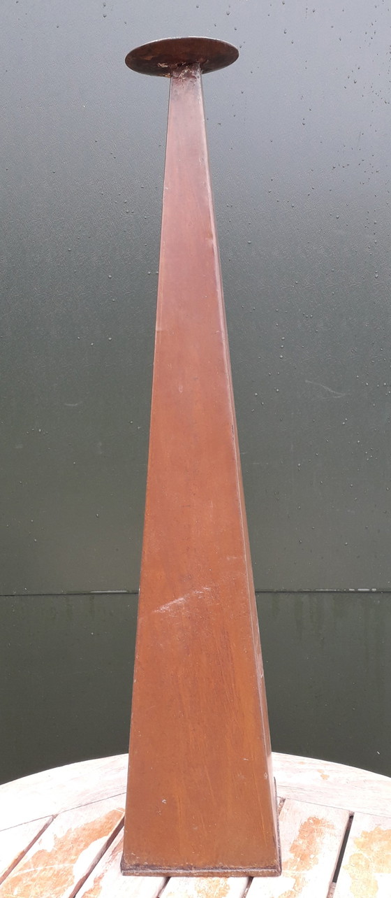 Image 1 of Plaatmetalen kandelaar 77 cm hoog