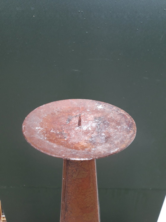 Image 1 of Plaatmetalen kandelaar 77 cm hoog