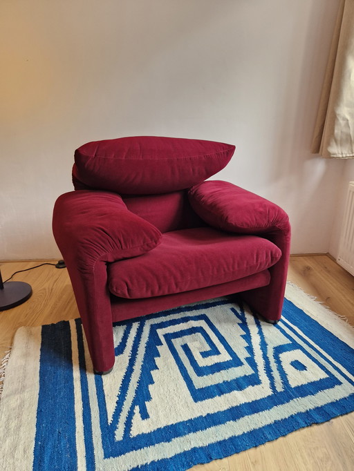 Cassina Maralunga Fauteuil Nieuwe Bekleding Van De Ploeg