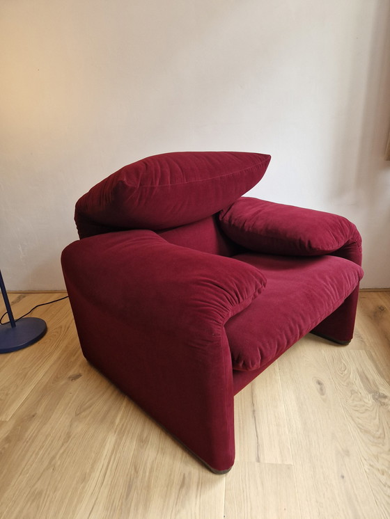 Image 1 of Cassina Maralunga Fauteuil Nieuwe Bekleding Van De Ploeg