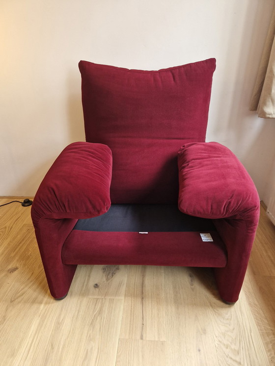 Image 1 of Cassina Maralunga Fauteuil Nieuwe Bekleding Van De Ploeg