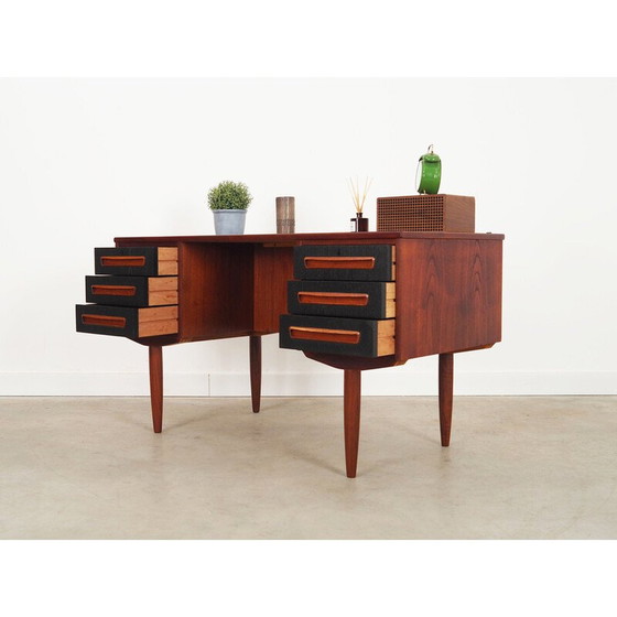 Image 1 of Vintage teakhouten bureau van A.P. Møbler Svenstrup, jaren 1970