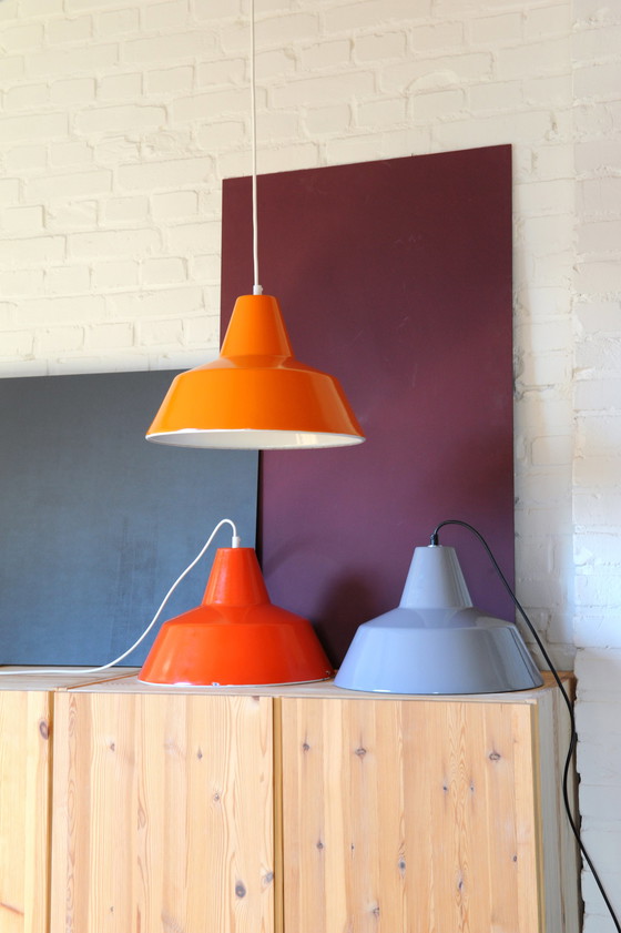 Image 1 of Louis Poulsen donker oranje emaille hanglamp