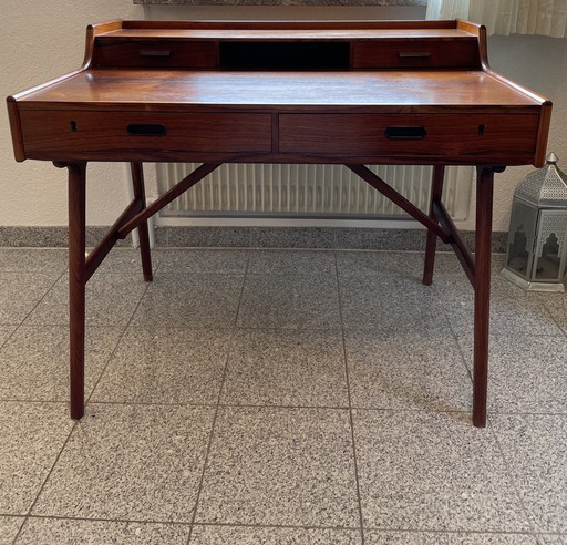 Teakhouten bureau van Arne Wahl Iversen, model 64