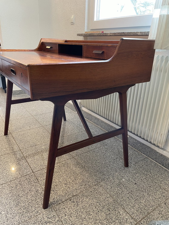 Image 1 of Teakhouten bureau van Arne Wahl Iversen, model 64