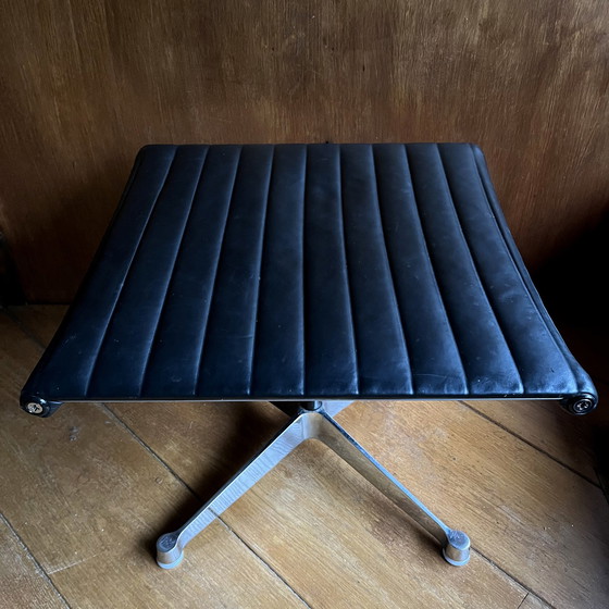 Image 1 of Ray & Charles Eames voor Herman Miller, Loungestoel