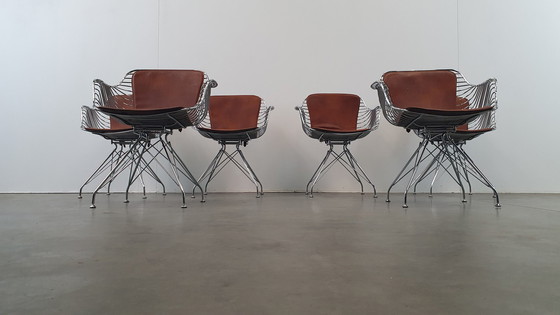 Image 1 of 6 Design Wire Chairs Chroom Met Cognac Seat Pads