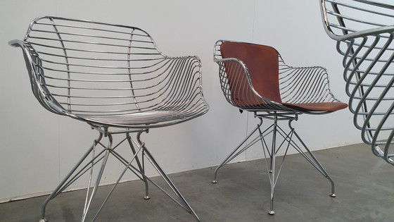 Image 1 of 6 Design Wire Chairs Chroom Met Cognac Seat Pads