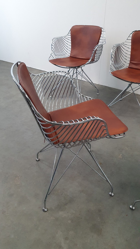 Image 1 of 6 Design Wire Chairs Chroom Met Cognac Seat Pads