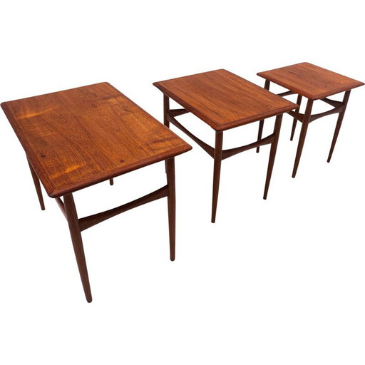 Scandinavische houten nesttafels uit de Mid Century, 1960