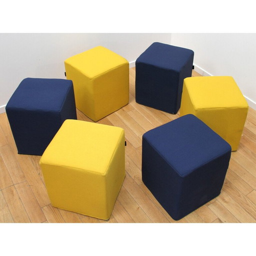 Set van 6 vintage poefjes in blauwe en gele stof voor Softline