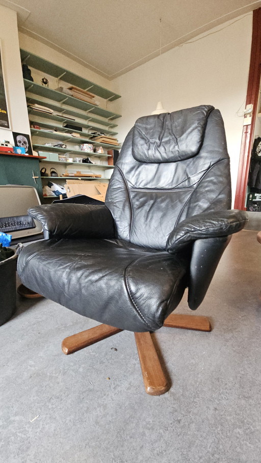 Deense Vintage Relax Draaifauteuil Zwart Leer