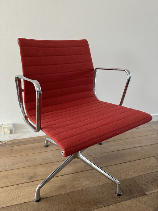 2X Vitra Eames EA108 Rood/Chroom