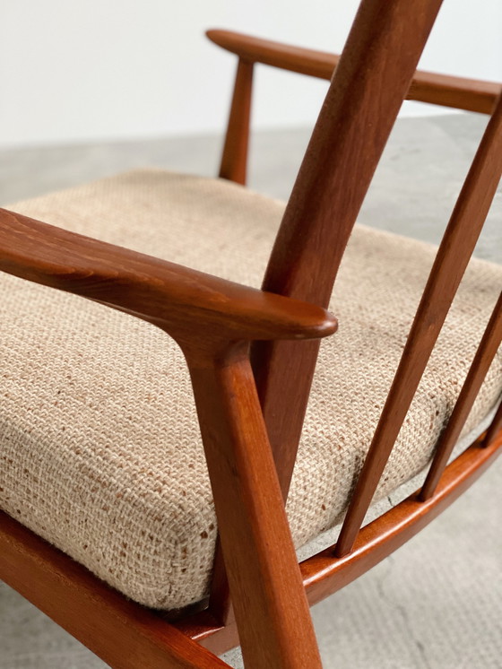 Image 1 of Teak houten bouclé fauteuil Schnittger meubel uit de jaren 1960