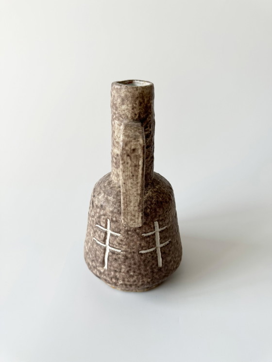 Image 1 of Schlossberg keramische kan met handvat, vet lavaglazuur, ingesneden decoratie, West-Duitsland, Wgp, Mid Century, jaren 1960