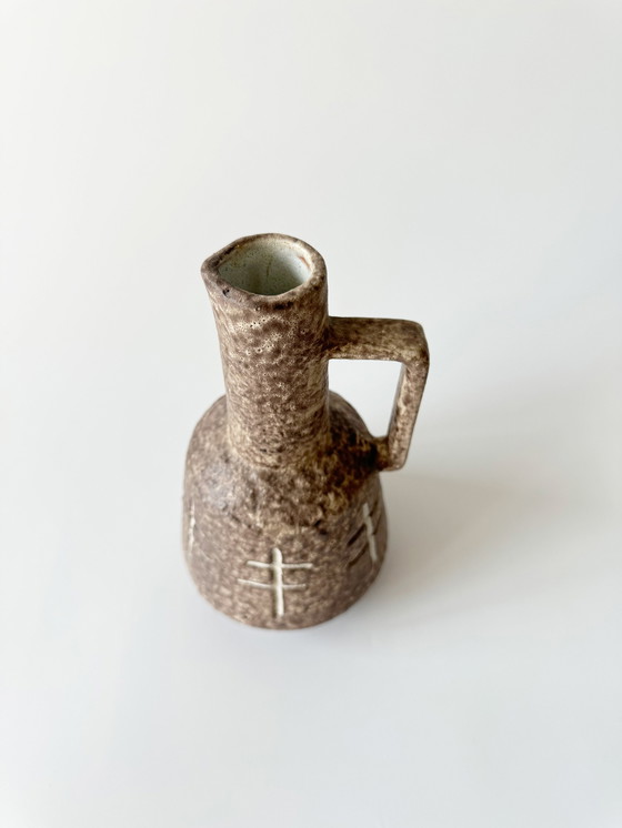 Image 1 of Schlossberg keramische kan met handvat, vet lavaglazuur, ingesneden decoratie, West-Duitsland, Wgp, Mid Century, jaren 1960