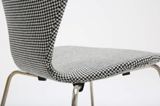 Image 1 of 1x Arne Jacobsen Serie 7 3107 stoel