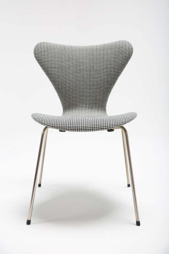 Image 1 of 1x Arne Jacobsen Serie 7 3107 stoel