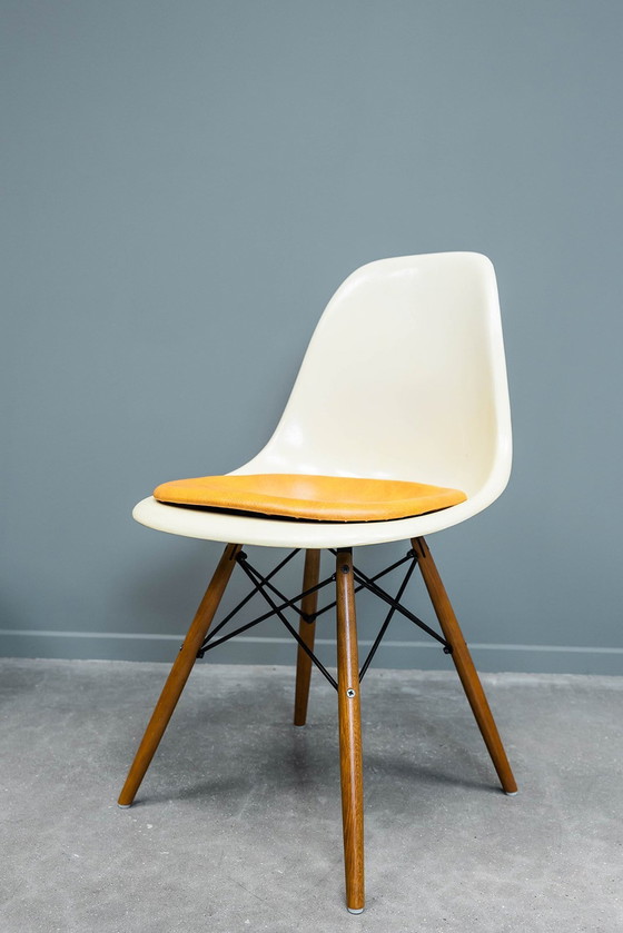 Image 1 of Eames Dsw Stoelen, 6X