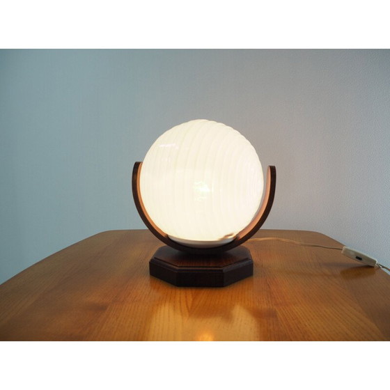 Image 1 of Vintage ronde tafellamp van hout en glas, Tsjechoslowakije 1970