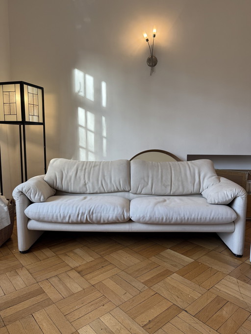 2x Cassina Maralunga Banken