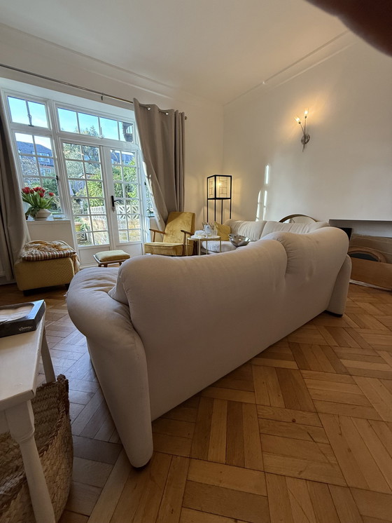 Image 1 of 2x Cassina Maralunga Banken