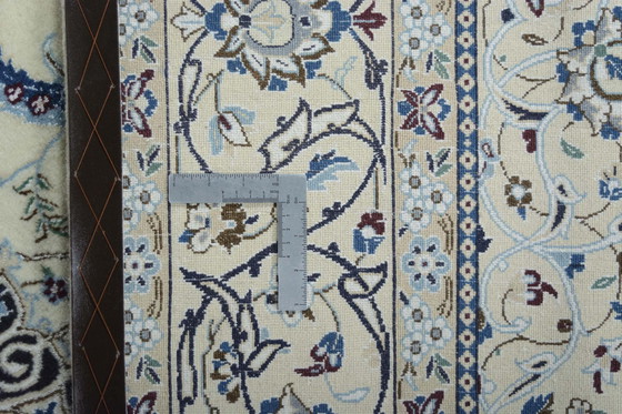 Image 1 of Handgeknoopte Nain 9 La met zijde en handtekening "Habibian" - 311 X 191 cm