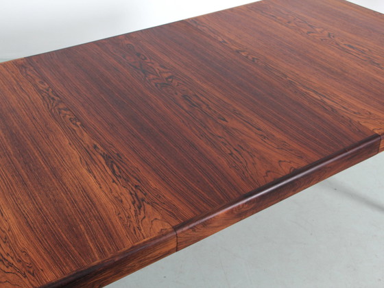 Image 1 of Uitschuifbare Rio Rosewood eettafel. 6/8 Pers.