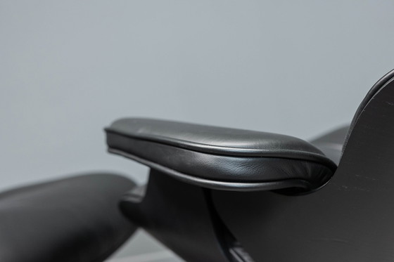 Image 1 of Eames lounge stoel+ voetenbank