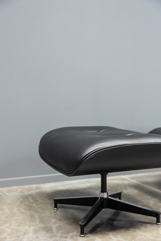 Image 1 of Eames lounge stoel+ voetenbank