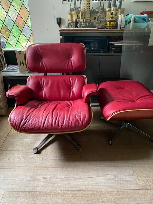 Eames lounge chair met voetenbankje