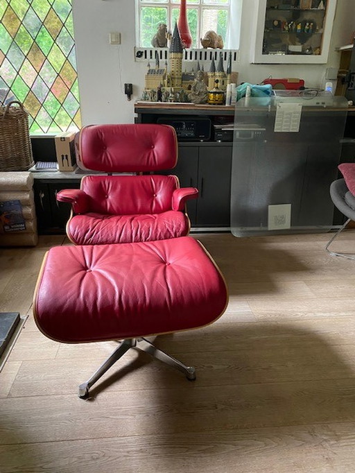 Eames lounge chair met voetenbankje