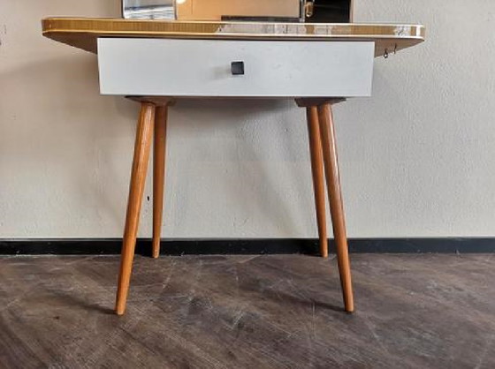 Image 1 of Vintage kaptafel