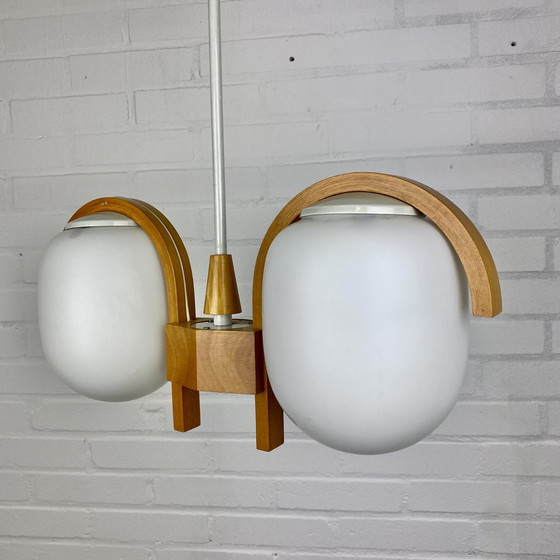 Image 1 of Bow teak hanglamp met opel glas