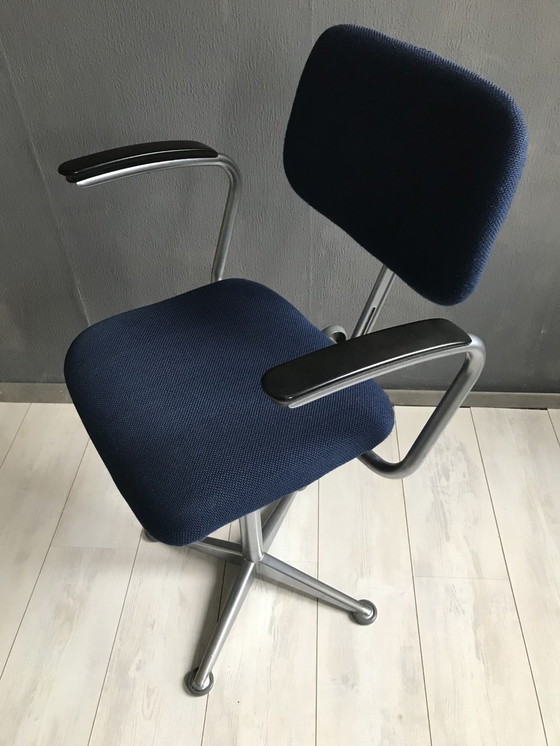 Image 1 of Friso Kramer voor Ahrend de Cirkel 60s Architectenstoel