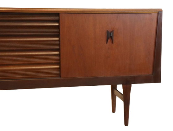 Image 1 of Elliots of Newbury sideboard 'Coolebrooke' vintage