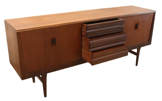 Image 1 of Elliots of Newbury sideboard 'Coolebrooke' vintage