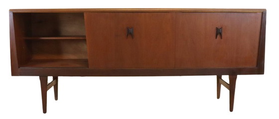 Image 1 of Elliots of Newbury sideboard 'Coolebrooke' vintage