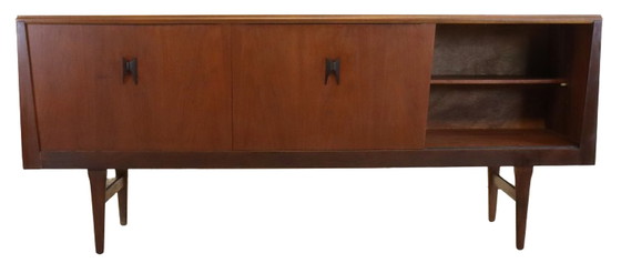 Image 1 of Elliots of Newbury sideboard 'Coolebrooke' vintage