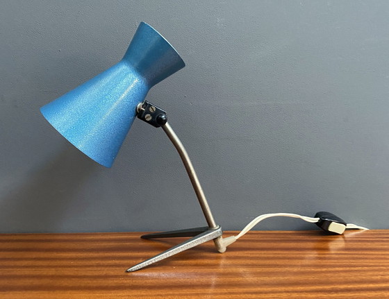 Image 1 of Blauwe Metalen Bureaulamp 1960S
