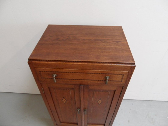 Image 1 of Vintage Eiken Twee Deurs Kastje