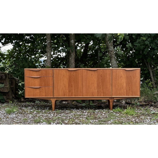 Vintage Mcintosh dressoir van Tom Robertson, Schotland