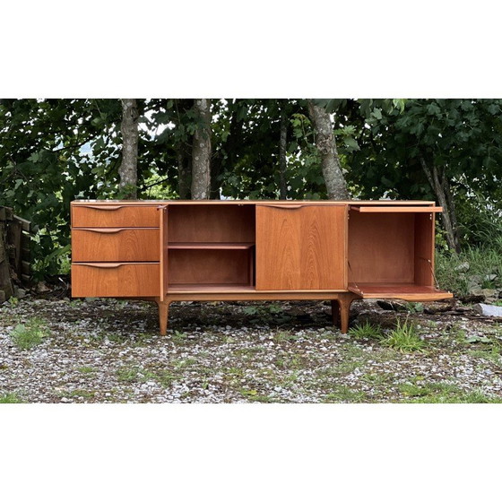 Image 1 of Vintage Mcintosh dressoir van Tom Robertson, Schotland