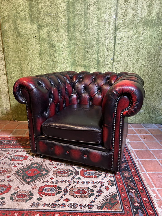 Image 1 of Chesterfield leren rode kuipstoel