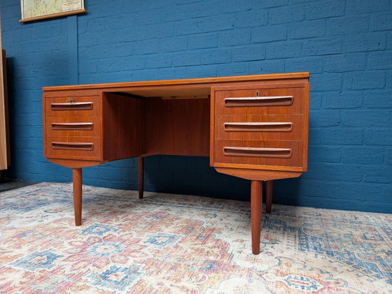 Image 1 of Vintage Bureau, A.P. Møbler, Deens Ontwerp Uit De Jaren '60