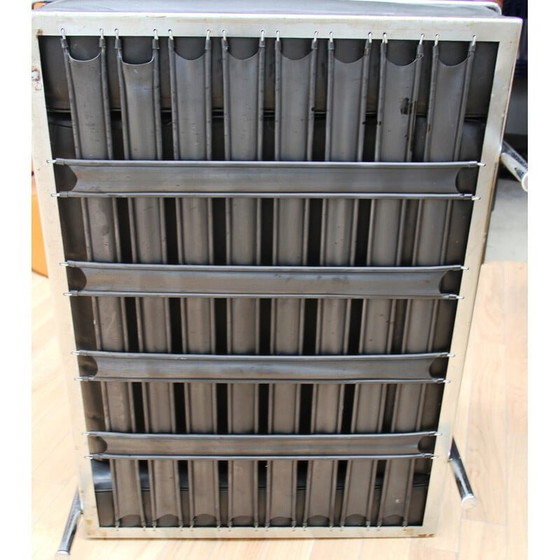 Image 1 of Paar vintage Lc3 fauteuils in verchroomd aluminium van Le Corbusier voor Cassina